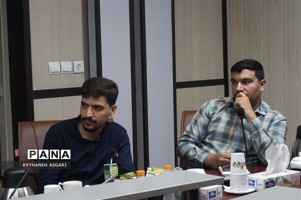 نشست توجیهی طرح «یاریگران زندگی محله‌محور» در آموزش و پرورش شهرستان‌های تهران