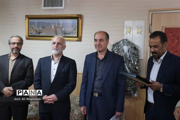 تجلیل مدیرکل آموزش و پرورش خراسان از خبرگزاری‌های استان