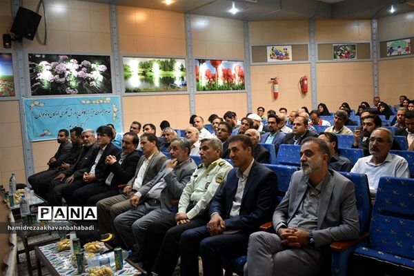 مدیرجدید اداره آموزش و پرورش بهاباد معرفی شد