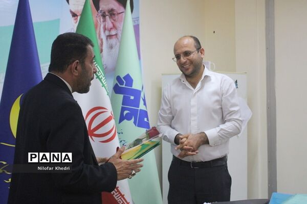 به مناسبت روز خبرنگار  دیدار مدیرکل آموزش و پرورش استان بوشهر با مدیر کل صدا و سیما بوشهر  و کارکنان
