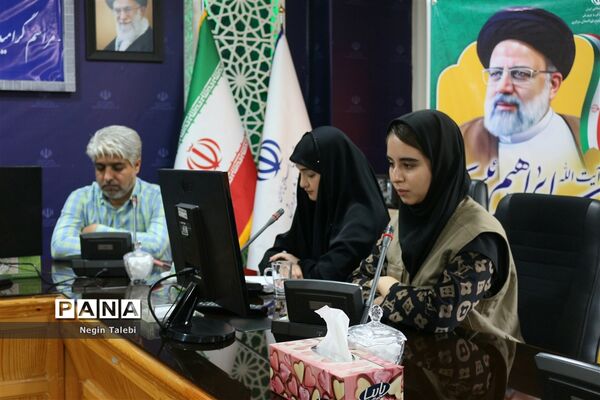 آیین تجلیل از خبرنگاران برگزیده خبرگزاری پانا استان مرکزی