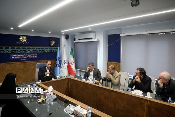 بازدید وزیر آموزش و پرورش از سازمان ملی پرورش استعدادهای درخشان