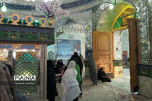 مراسم بزرگداشت شهدای مدافع حرم در شهرستان رباط‌کریم