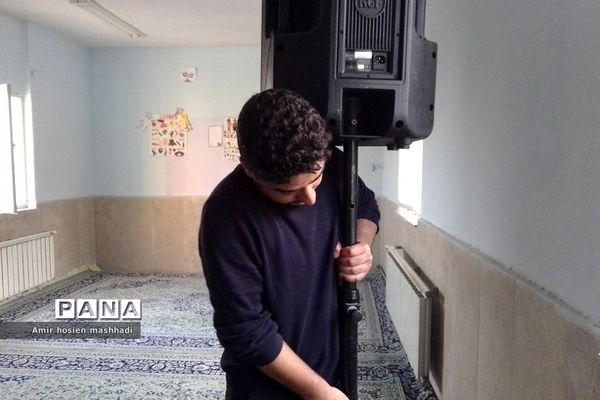 مراسم عزاداری محفل ریحانه‌الحسین بسیج دانش‌آموزی رودهن در دهه سوم محرم