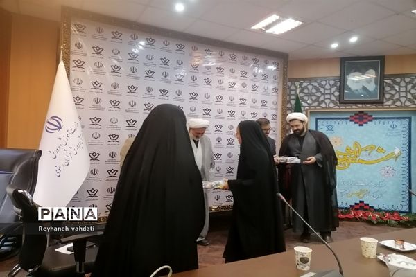 برگزاری مراسم تقدیر از خبرنگاران پانا به مناسبت روز خبرنگار در  کانون فارابی ناحیه۲