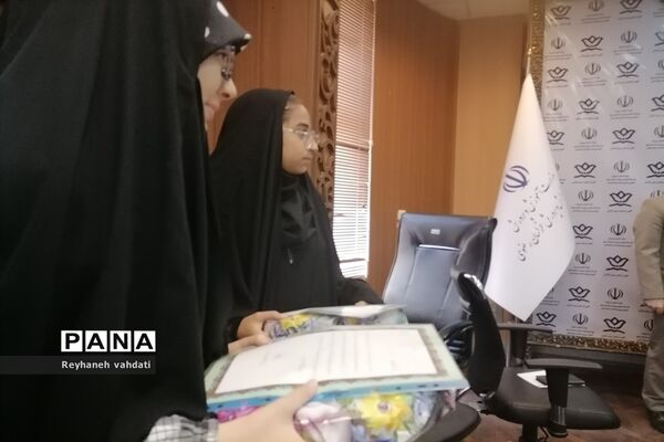 برگزاری مراسم تقدیر از خبرنگاران پانا به مناسبت روز خبرنگار در  کانون فارابی ناحیه۲