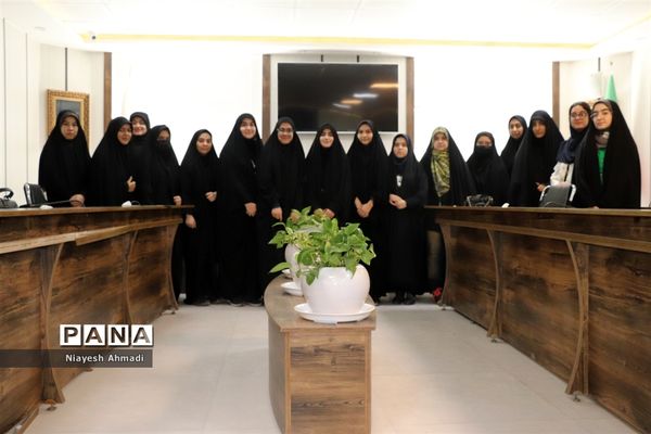 تقدیر از دختران خبرنگار ناحیه سه مشهد