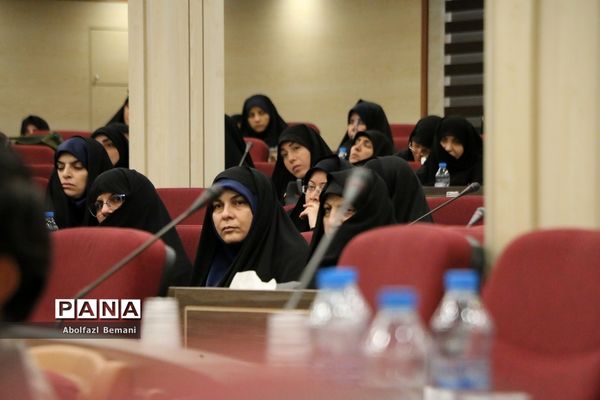 مجمع استانی دومین کنگره معلمان انقلاب اسلامی در قم