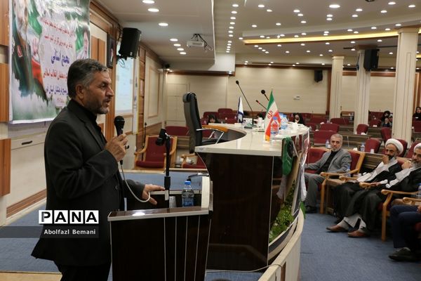 مجمع استانی دومین کنگره معلمان انقلاب اسلامی در قم