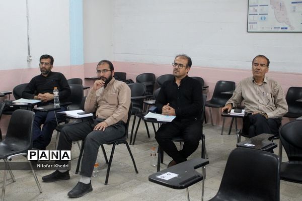 کمیسیون‌های تخصصی کنگره دومین مجمع معلمان انقلاب اسلامی استان بوشهر ( 2 )