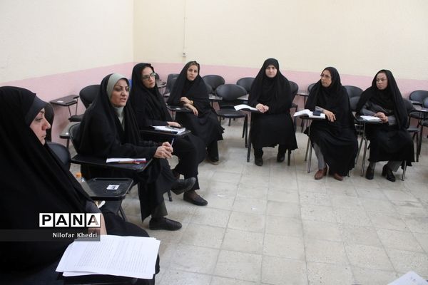 کمیسیون‌های تخصصی کنگره دومین مجمع معلمان انقلاب اسلامی استان بوشهر ( 2 )