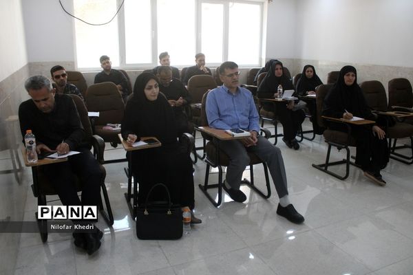 کمیسیون‌های تخصصی کنگره دومین مجمع معلمان انقلاب اسلامی استان بوشهر ( 2 )