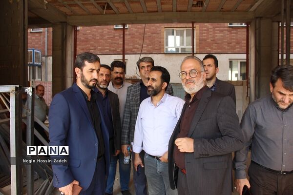بازدید مدیرکل نوسازی مدارس استان تهران از واحدهای آموزشی اسلامشهر