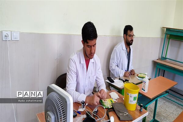 اردوی جهادی پزشکی در انجم‌آباد شهرستان رباط کریم