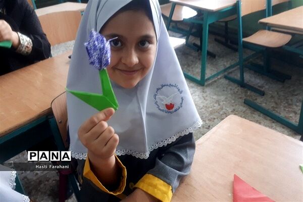 برگزاری کلاس‌های آموزشی تابستانه در مدرسه ریحانه‌النبی شهرستان‌قرچک