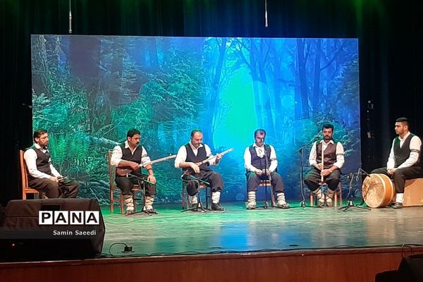 دومین سوگواره ملی آیین‌ها، نواها و آواهای عاشورایی درتالار حافظ شیراز