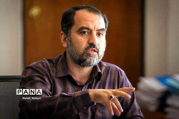 بازدید دبیر شورای اطلاع‌رسانی دولت از فرآیند ارزیابی تکمیلی پذیرفته‌شدگان آزمون استخدامی آموزگاری