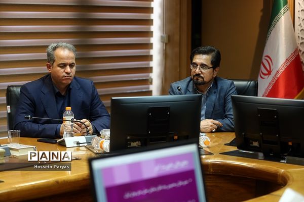 دیدار وزیر آموزش و پرورش با کمیته اجرایی المپیاد فیزیک 2024