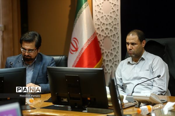 دیدار وزیر آموزش و پرورش با کمیته اجرایی المپیاد فیزیک 2024