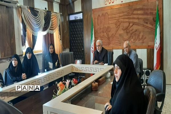 مناظره دانش‌آموزی درآموزش و پرورش شهرستان عباس آباد