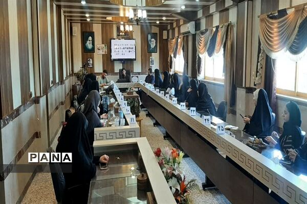 مناظره دانش‌آموزی درآموزش و پرورش شهرستان عباس آباد