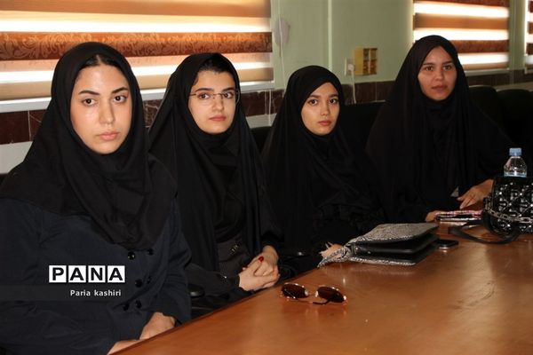 برگزاری جلسه توجیهی با حضور دانشجویان فارغ التحصیل دانشجو فرهنگیان