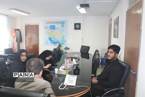 آیین تجلیل از خبرنگار دانش‌آموزان حوزه قرآن، عترت و نماز
