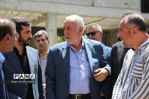 بازدید استاندار تهران از پروژه‌های نهضت ملی و اقدام ملی مسکن اسلامشهر