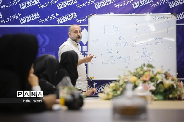 برگزاری دوره آموزشی عکاسی برای دانش‌آموز خبرنگاران پانا