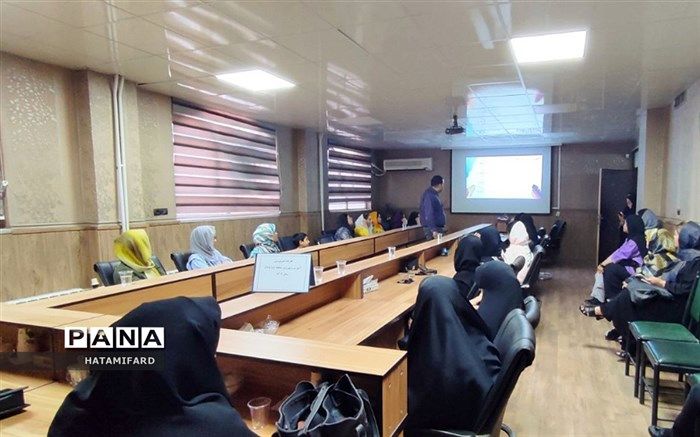 همایش انتخاب  سرنوشت‌ساز کنکور سراسری و آزاد در منطقه چهاردانگه /فیلم