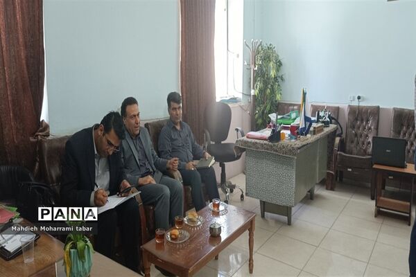 بازدید بازرسان وزارتی  از کانون‌های اندیشه و سمیه ناحیه ۴ شیراز