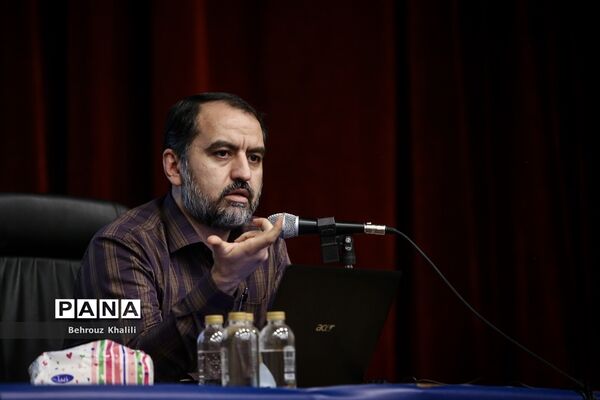 دومین کنگره معلمان انقلاب اسلامی