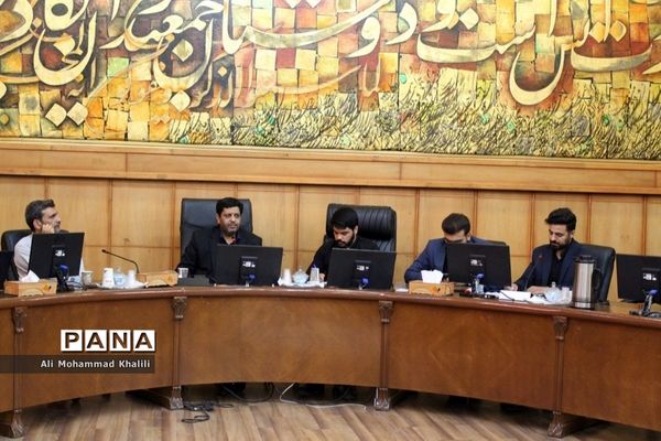 برگزاری نشست تخصصی مشاوران مردمی‌سازی، فرهنگیان جوان استان فارس