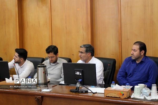 برگزاری نشست تخصصی مشاوران مردمی‌سازی، فرهنگیان جوان استان فارس