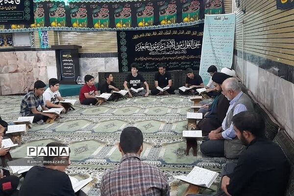 برگزاری جلسه هفتگی معرفتی و اخلاقی امام‌جمعه رودهن با نوجوانان
