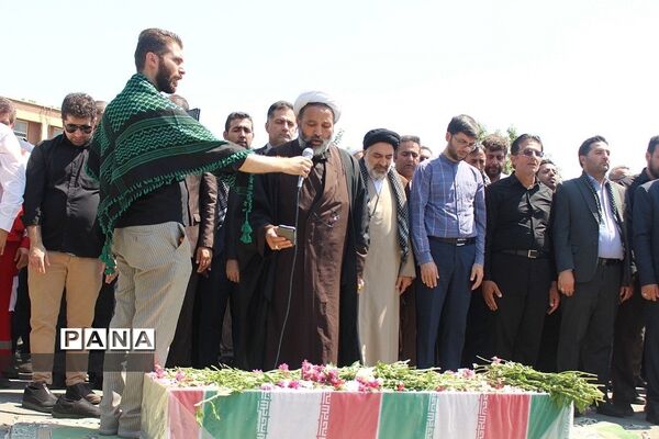 تشییع و تدفین  شهید گمنام دانش‌آموز در اداره کل آموزش و پرورش شهرستان‌های استان‌تهران