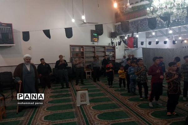 آموزش قرآن برای نوجوانان در مسجد صاحب الزمان (ع) محمدآباد عرب‌ها