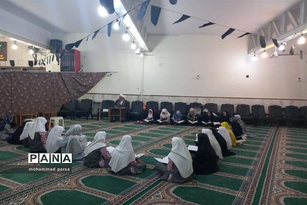 آموزش قرآن برای نوجوانان در مسجد صاحب الزمان (ع) محمدآباد عرب‌ها