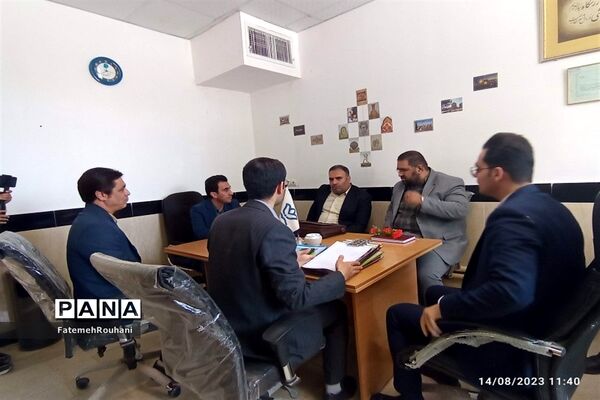 حضور ارزیابان استانی و کشوری در آموزش و پرورش و کانون شهیدان گوهری خلیل‌آباد