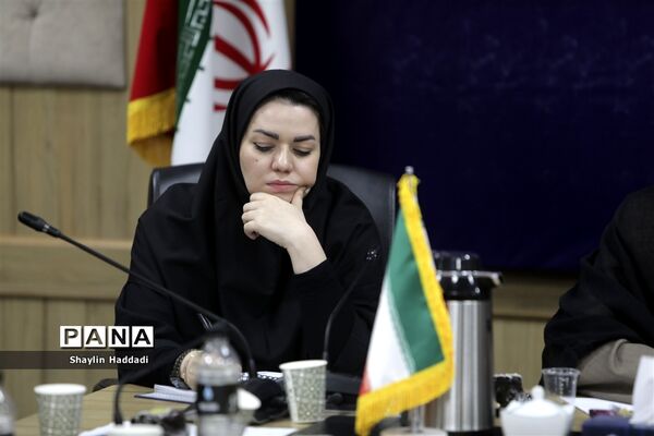 نشست خبری سرزمین هنری رسانه‌ای سورنا
