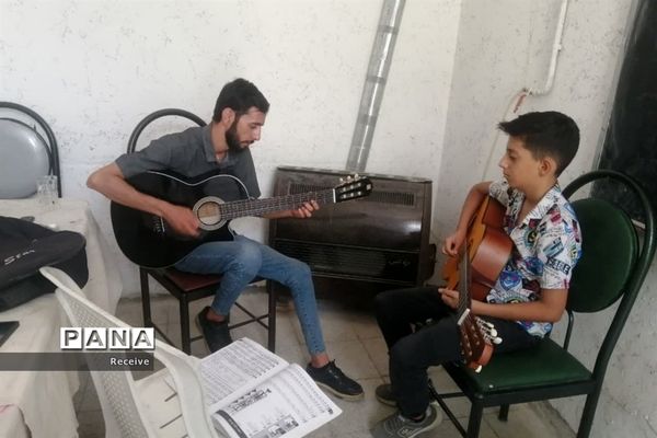 فعالیت دانش‌آموزان در پایگاه‌های تابستانه سازمان دانش‌آموزی فارس