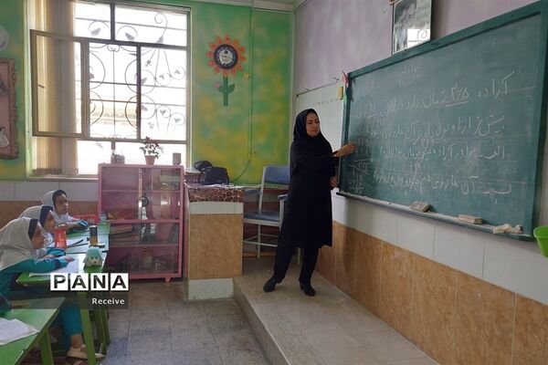 فعالیت دانش‌آموزان در پایگاه‌های تابستانه سازمان دانش‌آموزی فارس