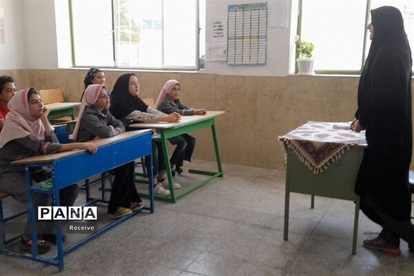 فعالیت دانش‌آموزان در پایگاه‌های تابستانه سازمان دانش‌آموزی فارس