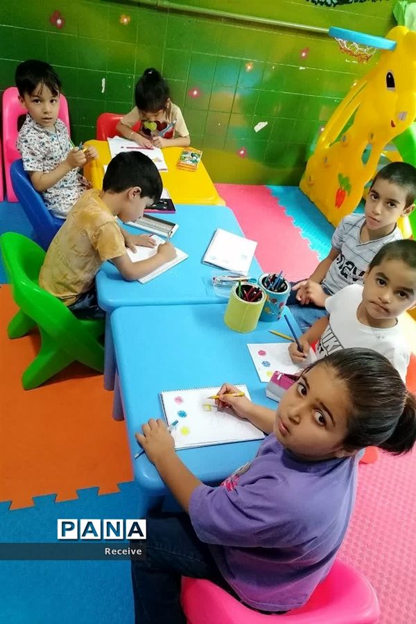 فعالیت دانش‌آموزان در پایگاه‌های تابستانه سازمان دانش‌آموزی فارس