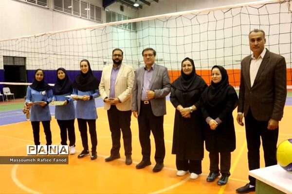 برگزاری مسابقات والیبال جام آزاد در گلمکان