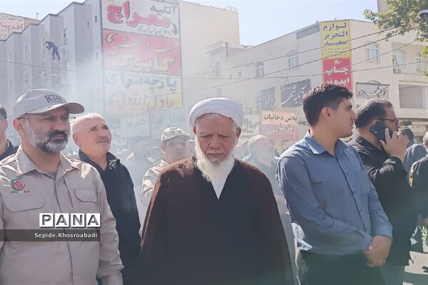 تشییع پیکر شهید گمنام در پاکدشت