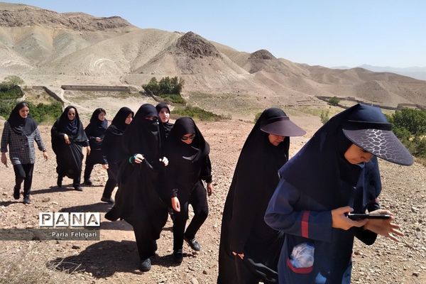 حضور دانش‌آموزان شهرستان قرچک در اردوی مثبت هشتادیا واقع در اردوگاه شهدای مظفر پاکدشت