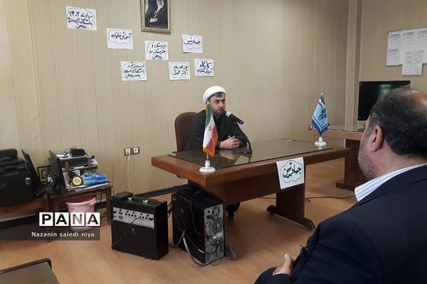 کارگاه آموزشی جهاد تبیین و آموزش خانواده در دبیرستان پسرانه سما رودهن