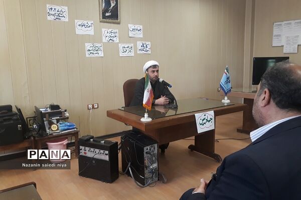 کارگاه آموزشی جهاد تبیین و آموزش خانواده در دبیرستان پسرانه سما رودهن