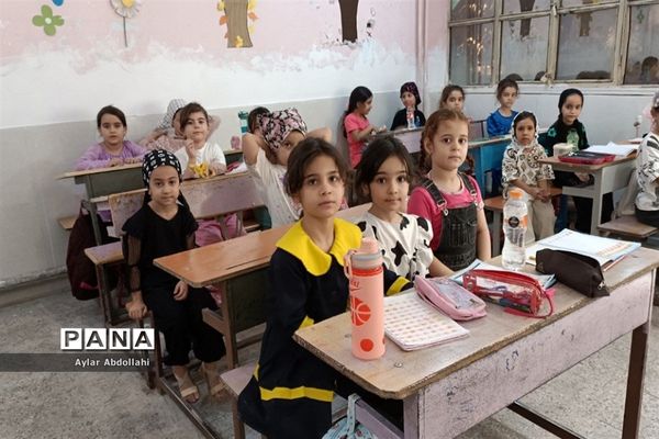 فعالیت کادر مدرسه نورقلم برای اوقات فراغت دانش‌آموزان شهرستان قرچک